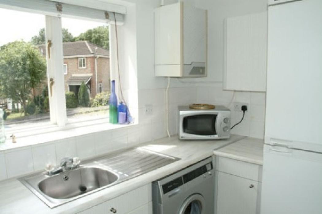 Kitchen 2_2.jpg